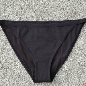 H & M Black Bikini Bottom Size 8 New with Tag!     ***BUNDLE ONLY***